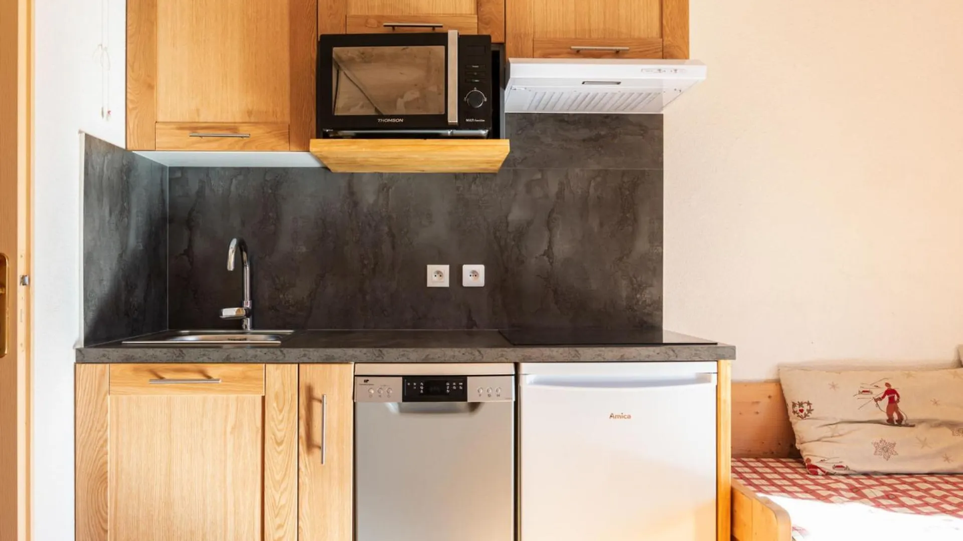 Apartment Les Biches By Interhome Saint-Sorlin-d'Arves France