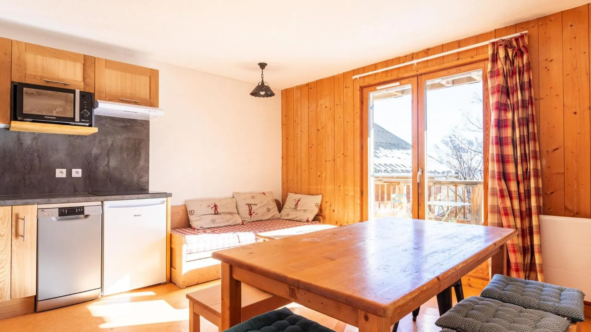 Apartment Les Biches By Interhome Saint-Sorlin-d'Arves